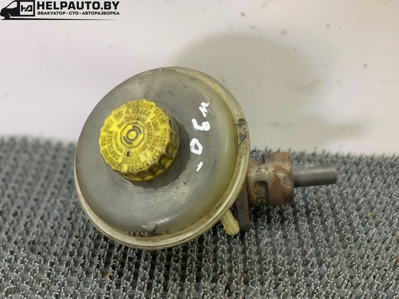 цилиндр тормозной главный Audi 80 B3 89/B3 1991, 1.8 л., бензин, МКПП, серый, седан, передний привод - фото №1