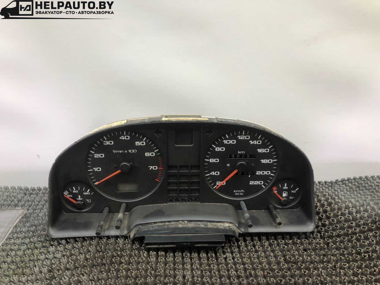 щиток приборов (приборная панель) Audi 80 B3 (1986 - 1991), 1.8 л., бензин, МКПП, серый, передний привод - фото №1