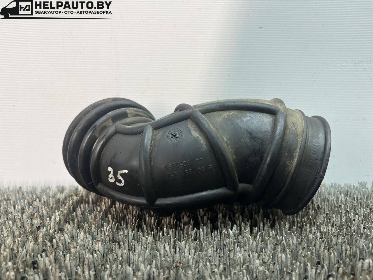 патрубок воздушного фильтра Opel Astra F 1994, 1.7 л., дизель, 5МКПП, зелёный, хетчбэк 5 дв., передний привод, 90351552 - фото №1