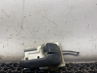 ручка внутренняя задняя правая Mazda 626 GF 1997, 2.0 л., дизель, МКПП, зелёный, хетчбэк 5 дв., передний привод