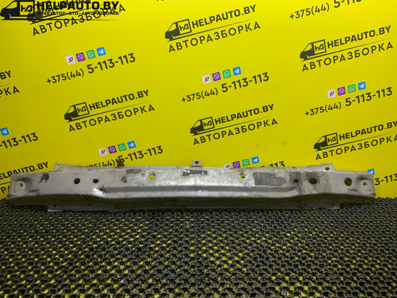 усилитель бампера переднего Opel Vectra B 1996, 1.7 л., X 17 DT (TC4EE1), дизель, МКПП, серебро, хетчбэк 5 дв., передний привод - фото №1
