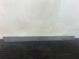 накладка на порог внутренняя Ford Focus 1 поколение [рестайлинг] 2003, 2.0 л., бензин, МКПП, серебристый, универсал, передний привод