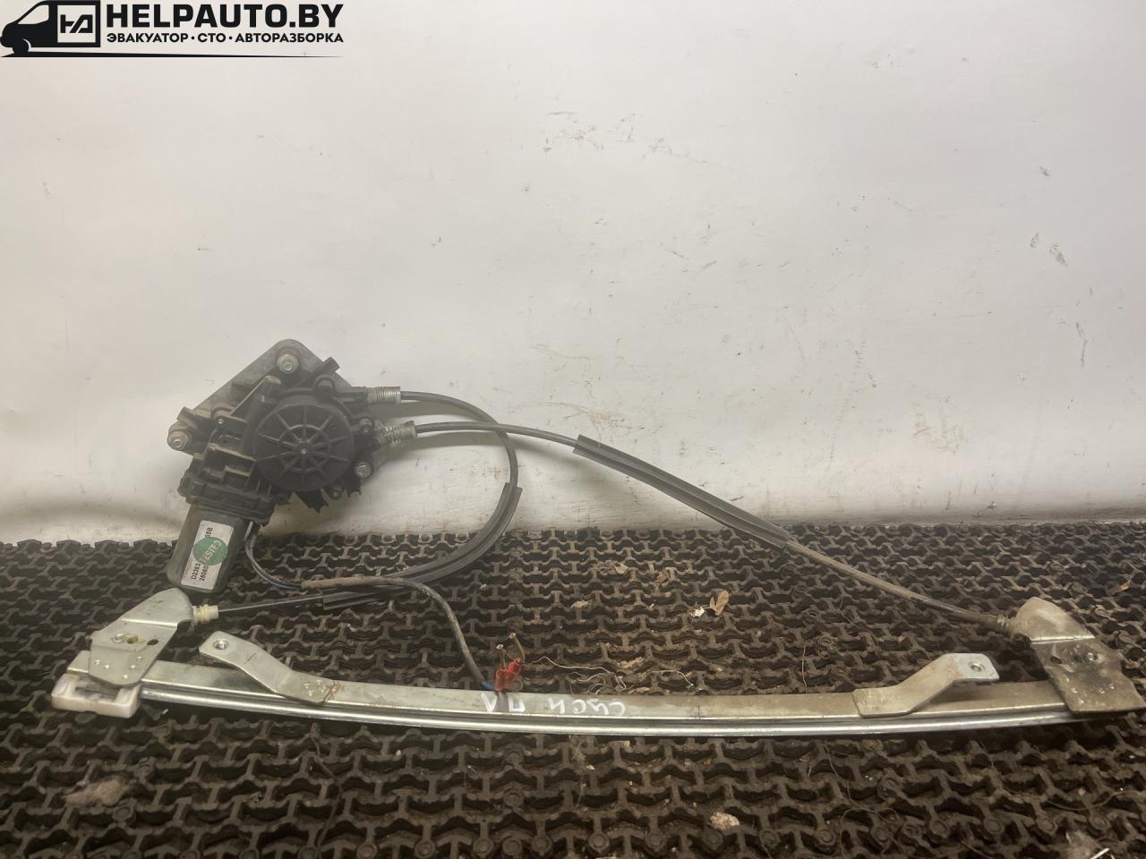 стеклоподъемник электрический передний левый Renault Scenic 1 поколение 1998, 1.6 л., бензин, МКПП, синий, передний привод, 280607 - фото №1