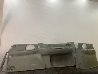 обшивка багажника Plymouth Voyager 3 поколение 1998, 2.4 л., бензин, АКПП, зелёный, минивэн, передний привод