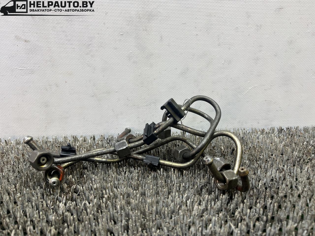 трубка топливная Renault Scenic 1 поколение 1997, 1.9 л., F8Q 786, дизель, МКПП, серый, передний привод - фото №1