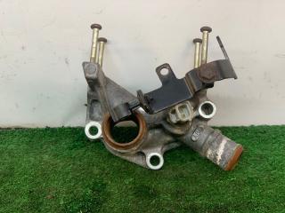 фланец (тройник) системы охлаждения Ford Focus 2 поколение 2006, 1.6 л., HWDA, бензин, МКПП, красный, хетчбэк 5 дв., передний привод, 1N1G-8594