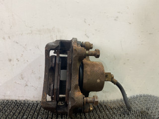суппорт передний правый Nissan Bluebird T12/T72 1987, 2.0 л., бензин, МКПП, бордовый, хетчбэк 5 дв., передний привод