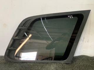 стекло кузовное боковое правое Hyundai Santa Fe 1 поколение (SM) 2001, 2.4 л., бензин, МКПП, черный, внедорожник 5 дв., передний привод