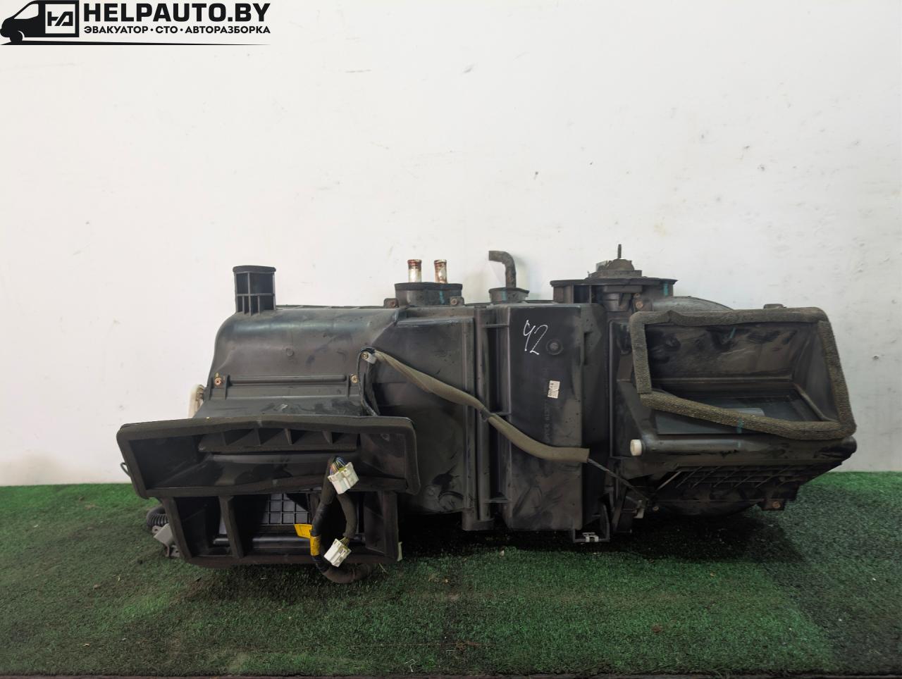 испаритель кондиционера Daewoo Evanda 1 поколение V200 2003, 2.0 л., i, X 20 SED, бензин, МКПП, берюзовый, седан, передний привод - фото №1