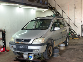 Opel Zafira 1 поколение (A)