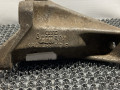 кронштейн КПП Audi 100 4A/C4 1992, 2.3 л., i, бензин, МКПП, седан, передний привод, NF, AXG22024 - фото №3