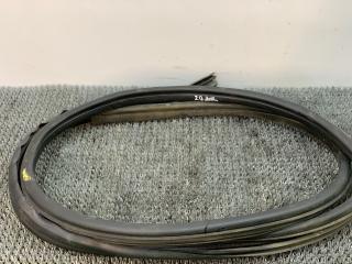 уплотнитель двери Citroen Xsara Picasso 1 поколение 2002, 2.0 л., бензин, МКПП, серый, передний привод