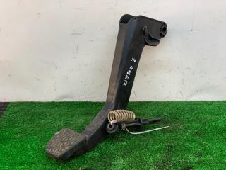 педаль сцепления Mercedes-Benz C-Класс W202/S202 1995, 1.8 л., бензин, 5МКПП, красный, седан, задний привод, 2022901416