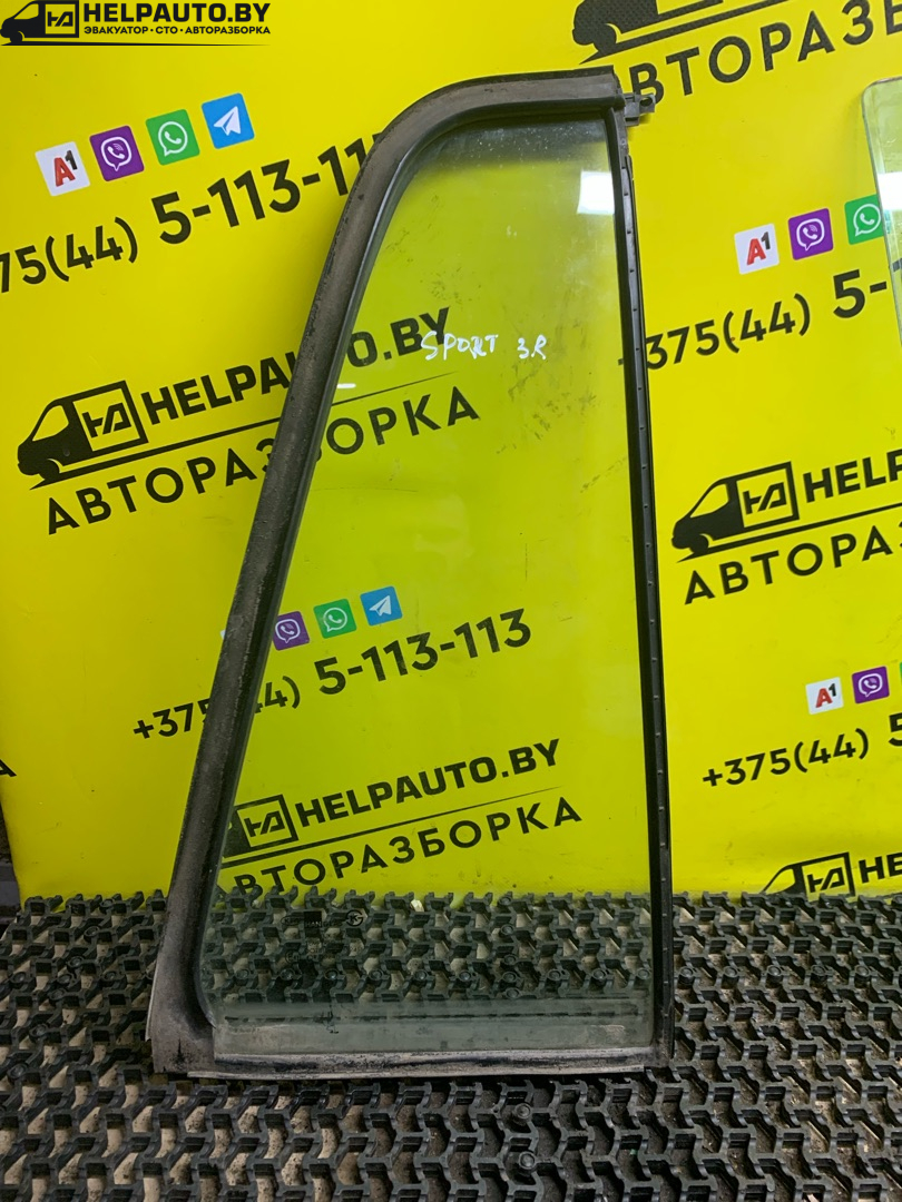 форточка задняя правая Kia Sportage 1 поколение 2000, 2.0 л., FE (16V), бензин, МКПП, зеленый, полный подключаемый привод, правый руль - фото №1
