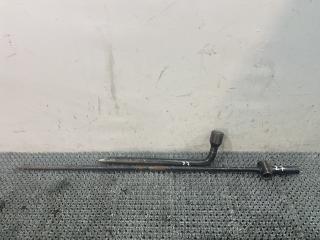 ящик под инструменты / набор инструментов Hyundai Terracan 1 поколение 2003, 2.5 л., D4BH, дизель, АКПП, серебристый, внедорожник 5 дв., полный подключаемый привод