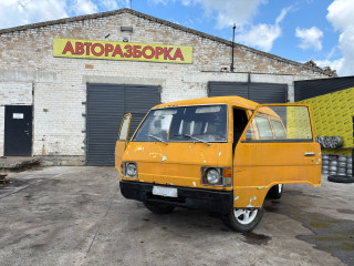 Mitsubishi L300 1 поколение