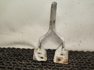 петля капота Volkswagen Golf 3 поколение 1995, 1.9 л., AEY, дизель, МКПП, белый, универсал, передний привод