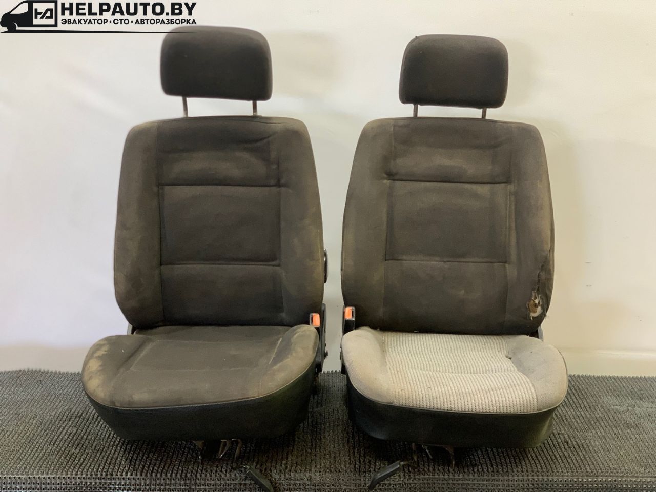 салон (комплект сидений) Audi 80 B3 89/B3 1991, 1.8 л., бензин, МКПП, серый, седан, передний привод, LIKVIDACIYA, SKLADA - фото №1