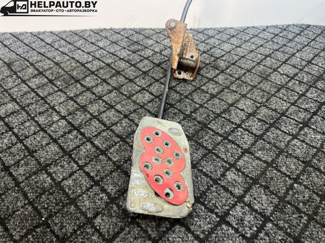 педаль Kia Shuma 1 поколение 1999, 1.5 л., бензин, МКПП, красный, хетчбэк 5 дв., передний привод - фото №1