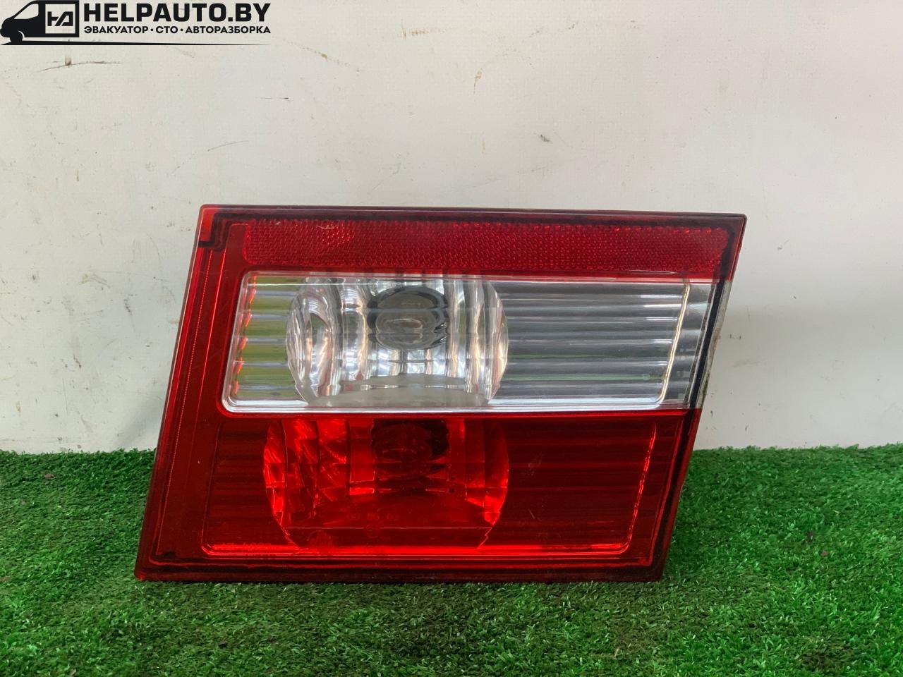 фонарь крышки багажника правый Iran Khodro Samand 1 поколение 2005, 1.8 л., бензин, 5МКПП, серебристый, седан, передний привод - фото №1