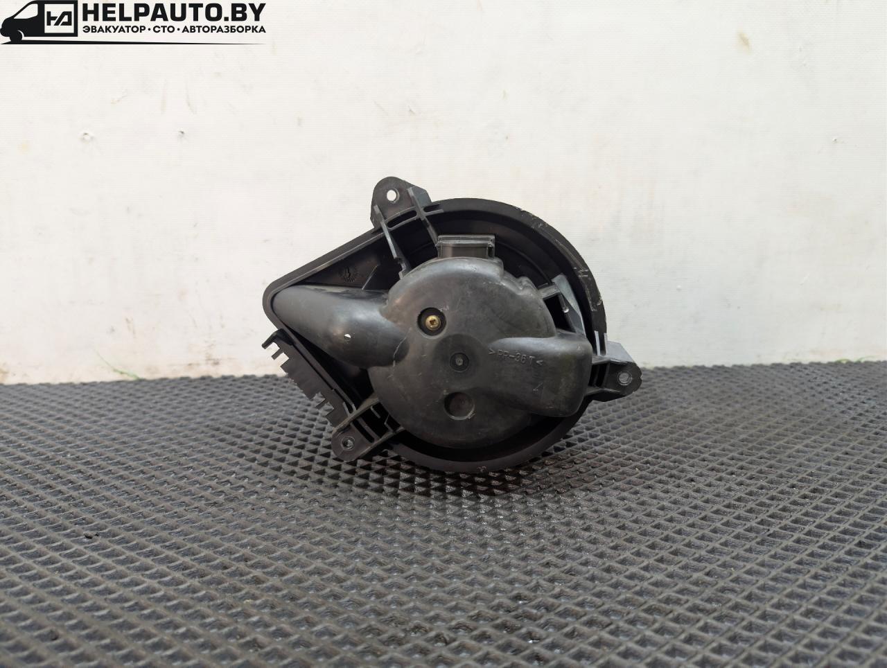 моторчик печки Renault Scenic 1 поколение 1998, 1.9 л., F9Q 734, дизель, синий, минивэн, передний привод, 661075 - фото №1