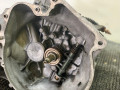 КПП механическая (МКПП) Suzuki Baleno 1 поколение 1998, 1.3 л., i, G13BB, бензин, МКПП, серебристый, седан, передний привод, T456936 - фото №4