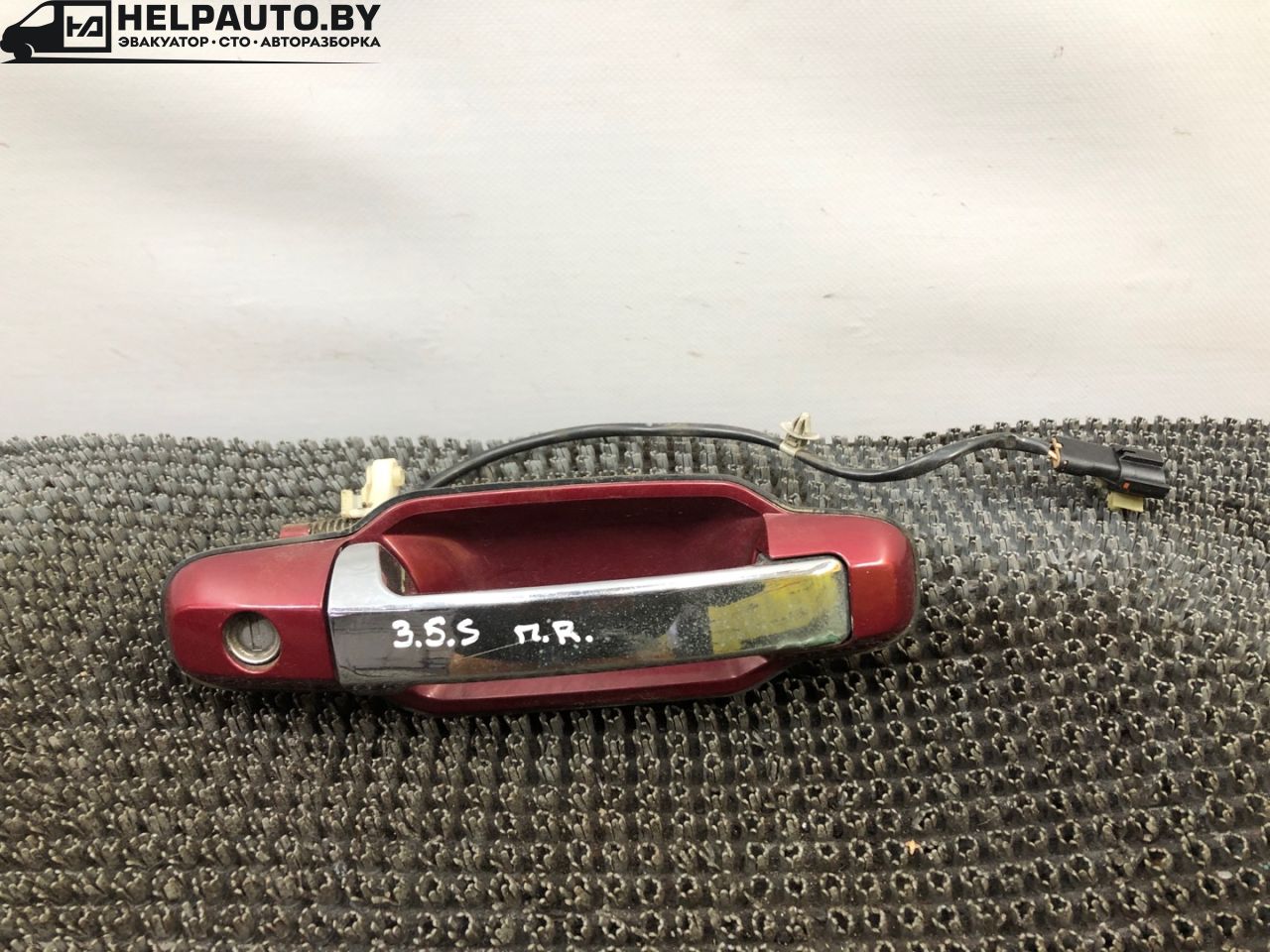 ручка наружная Kia Sorento 1 поколение 2005, 2.4 л., G4JS, бензин, МКПП, красный, внедорожник 5 дв., полный подключаемый привод - фото №1