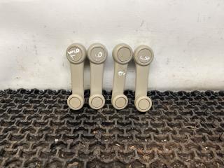 ручка стеклоподъемника Mazda Demio 1 поколение [рестайлинг] 2001, 1.3 л., бензин, МКПП, зелёный, хетчбэк 5 дв., передний привод