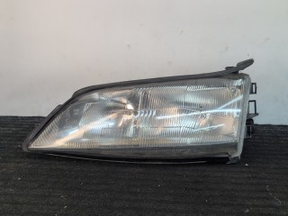 фара левая Opel Vectra B 1998, 1.8 л., бензин, МКПП, универсал, передний привод