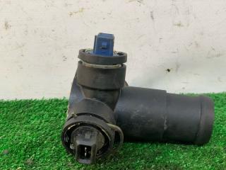 фланец (тройник) системы охлаждения Volkswagen Golf 2 поколение 1991, 1.6 л., дизель, МКПП, передний привод