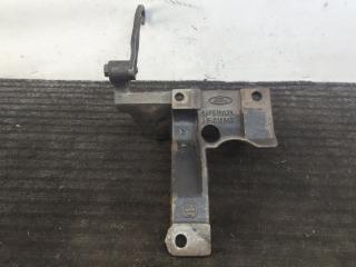 кронштейн двигателя Ford Escape 2 поколение R3 2009, 2.3 л., бензин, АКПП, синий, передний привод, 84FD10039, AE016865