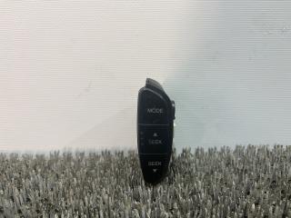 панель управления магнитолой Hyundai Terracan 1 поколение 2003, 2.5 л., D4BH, дизель, АКПП, серебристый, внедорожник 5 дв., полный подключаемый привод, 96710-39000