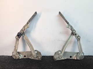 петля капота Opel Vectra B 1998, 1.8 л., бензин, МКПП, универсал, передний привод