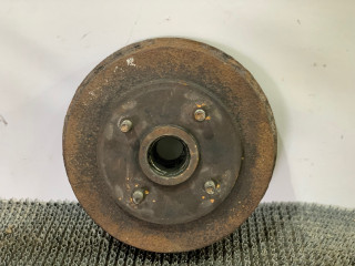 барабан тормозной Nissan Bluebird T12/T72 1987, 2.0 л., бензин, МКПП, бордовый, хетчбэк 5 дв., передний привод