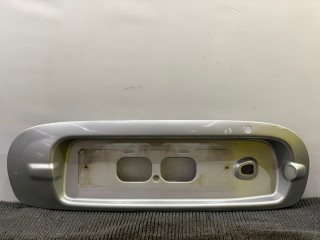бленда Hyundai Santa Fe 1 поколение (SM) 2003, 2.4 л., бензин, МКПП, серебристый, внедорожник 5 дв., передний привод