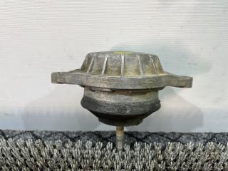 подушка крепления двигателя Audi 100 4A/C4 (1990 - 1994), 2.3 л., AAR, бензин, МКПП, 443199379