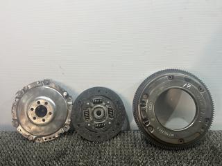 комплект сцепления Volkswagen Golf 3 поколение 1995, 1.9 л., AEY, дизель, МКПП, белый, универсал, передний привод, 067105273G