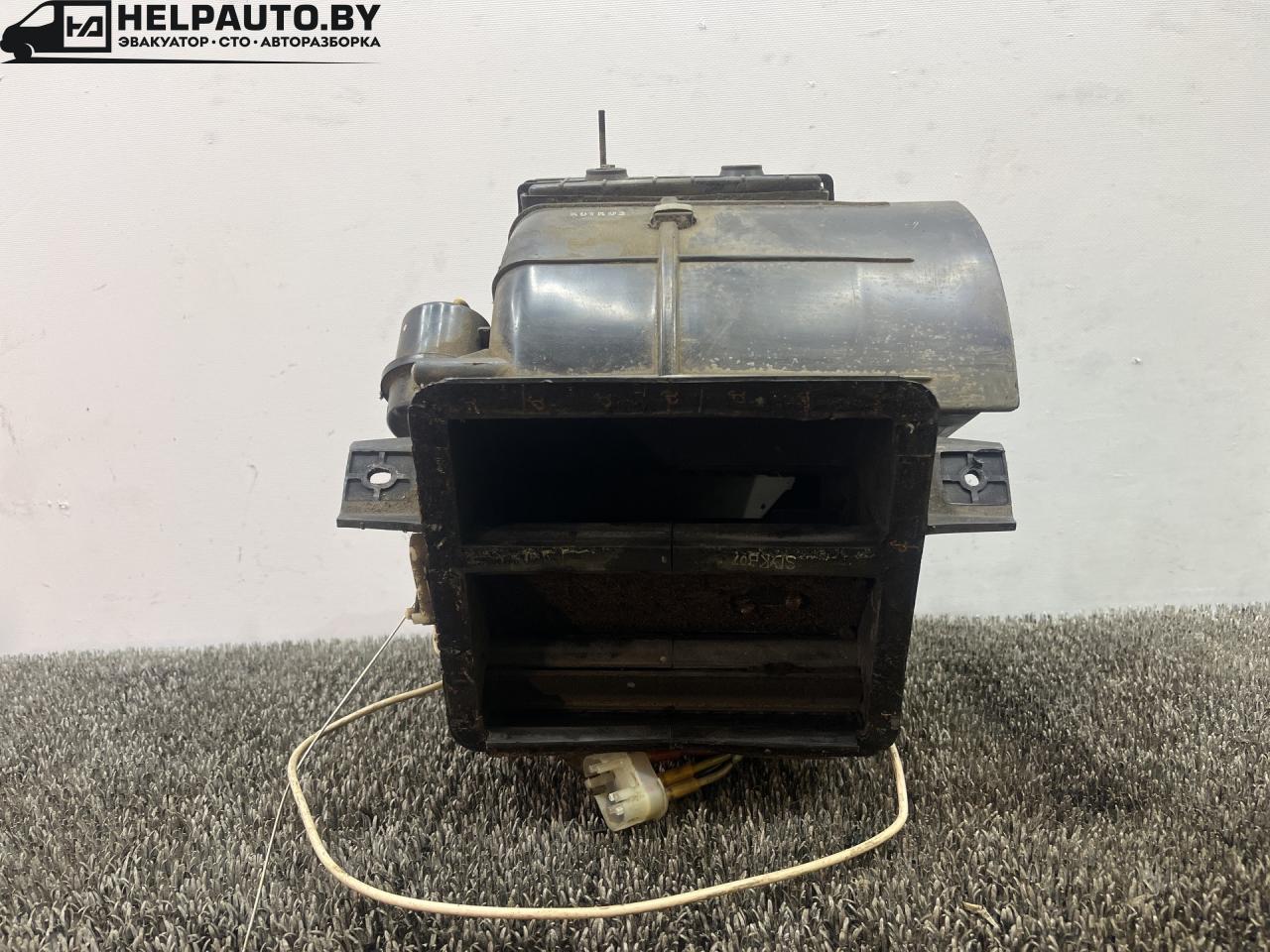 корпус отопителя (печки) Hyundai Coupe RD 1998, 2.0 л., бензин, МКПП, бордовый, купе, передний привод - фото №1