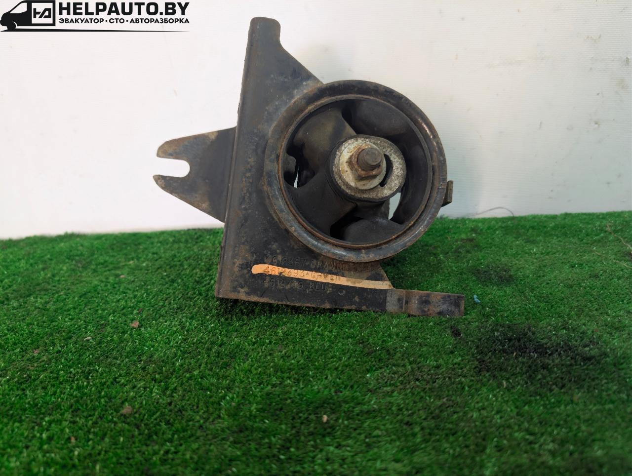 подушка крепления двигателя Chrysler Voyager 3 поколение 1998, 2.4 л., EDZ, бензин, МКПП, чёрный, минивэн, передний привод, 4612367, 4612393, 4612746 - фото №1