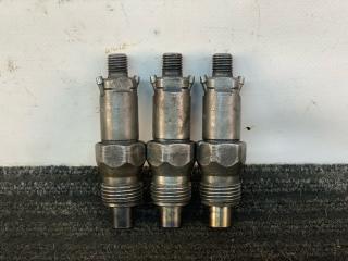 форсунка Renault Trafic 1 поколение [2-й рестайлинг] 1999, 1.9 л., F8Q 606, дизель, МКПП, серый, микроавтобус, передний привод, LCR6735405