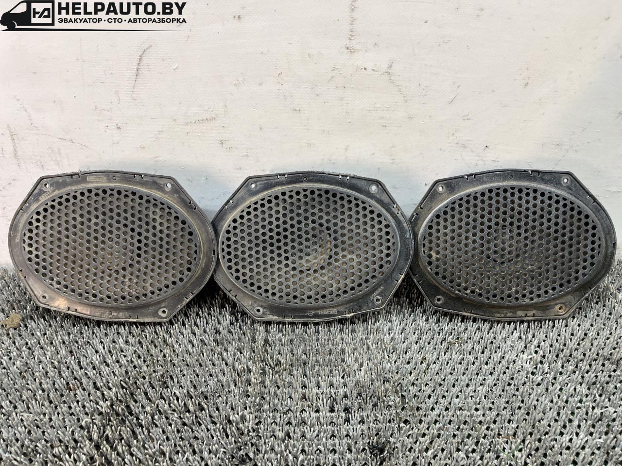 динамик Ford Focus 1 поколение (1998 - 2001), дизель, МКПП, белый, универсал, передний привод, C9V1A - фото №1