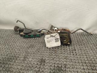 замок двери передней левой Hyundai Lantra 2 поколение [рестайлинг] 1999, 1.9 л., дизель, МКПП, универсал, передний привод, XUD9A