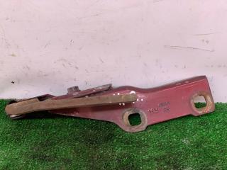 петля капота правая Opel Omega B 1998, 2.0 л., бензин, 5МКПП, красный, универсал, задний привод, 1912307