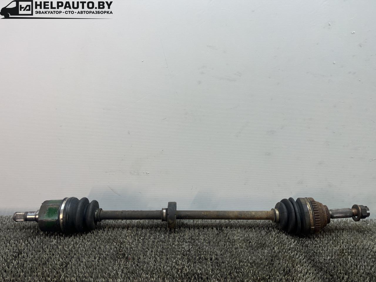 полуось передняя правая (приводной вал, ШРУС) Hyundai Coupe RD 1998, 2.0 л., бензин, МКПП, бордовый, купе, передний привод - фото №1