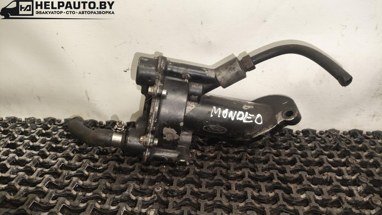 насос вакуумный Ford Focus 1 поколение (1998 - 2001), дизель, МКПП, белый, универсал, передний привод - фото №1