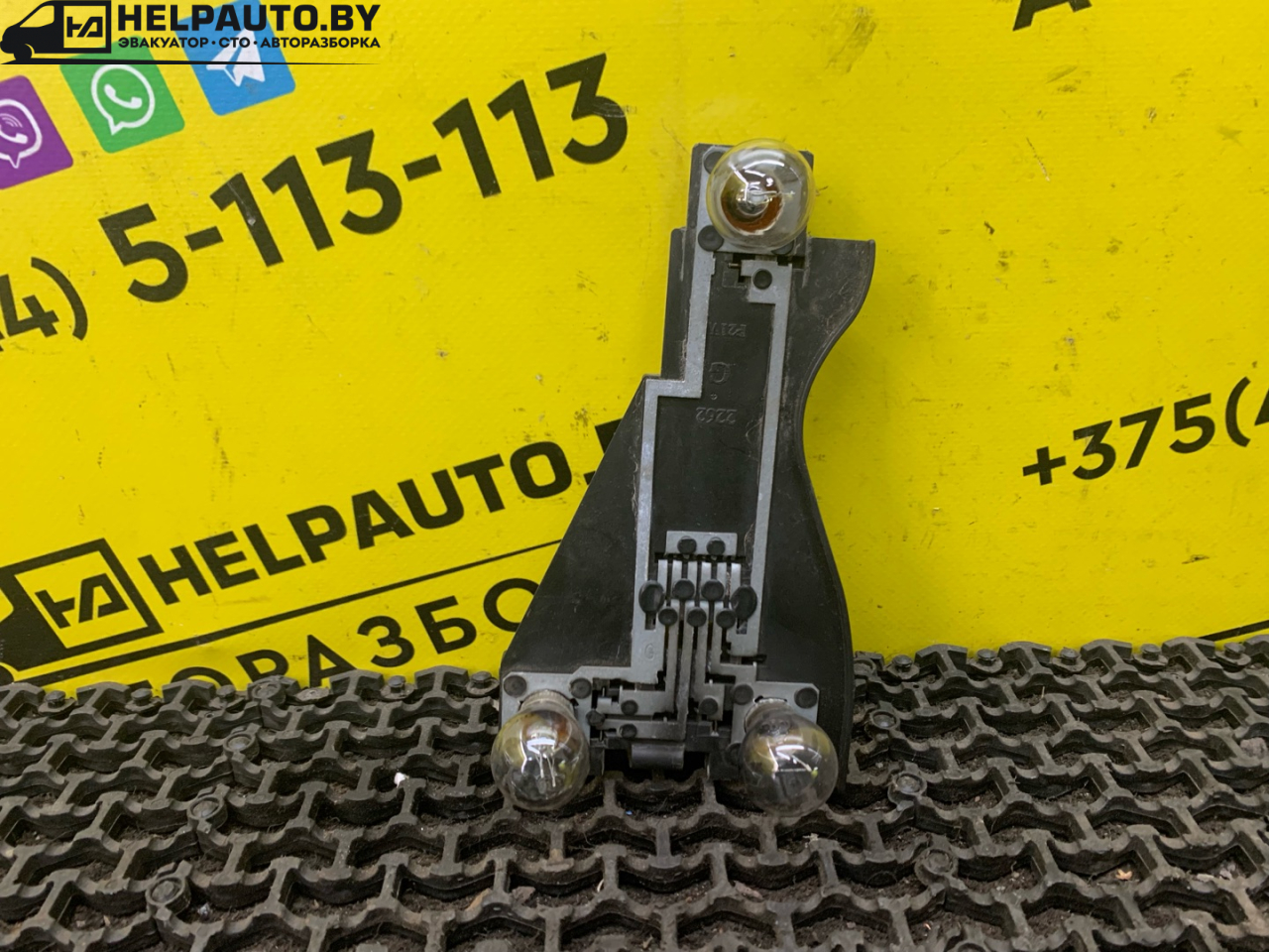 панель заднего правого фонаря Renault Megane 1 поколение 1996, 1.6 л., K7M 702, бензин, МКПП, синий, купе, передний привод - фото №1