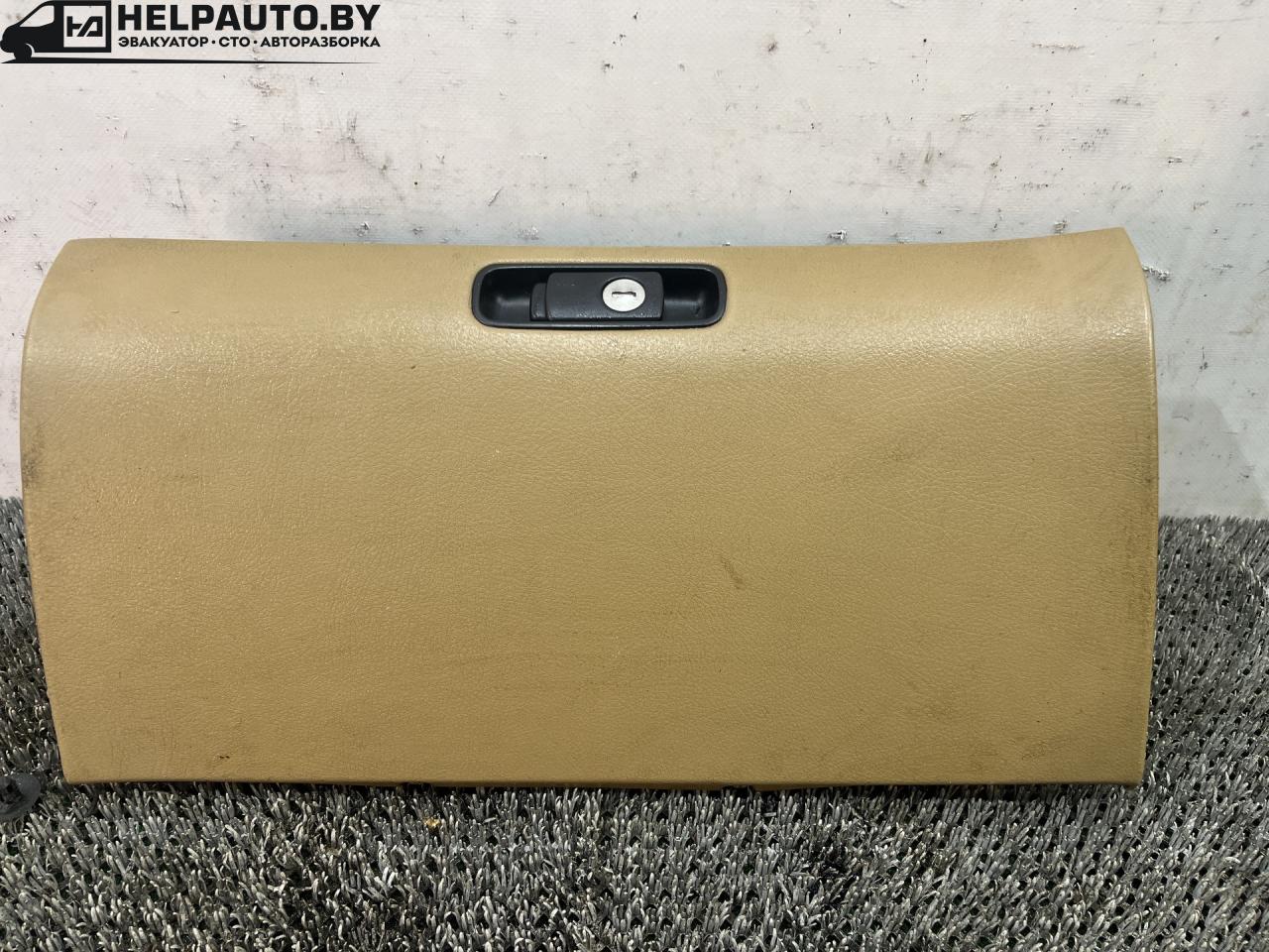 бардачок Rover 600 Series 1 поколение 1994, 2.0 л., бензин, МКПП, зелёный, седан, передний привод, 577787 - фото №1