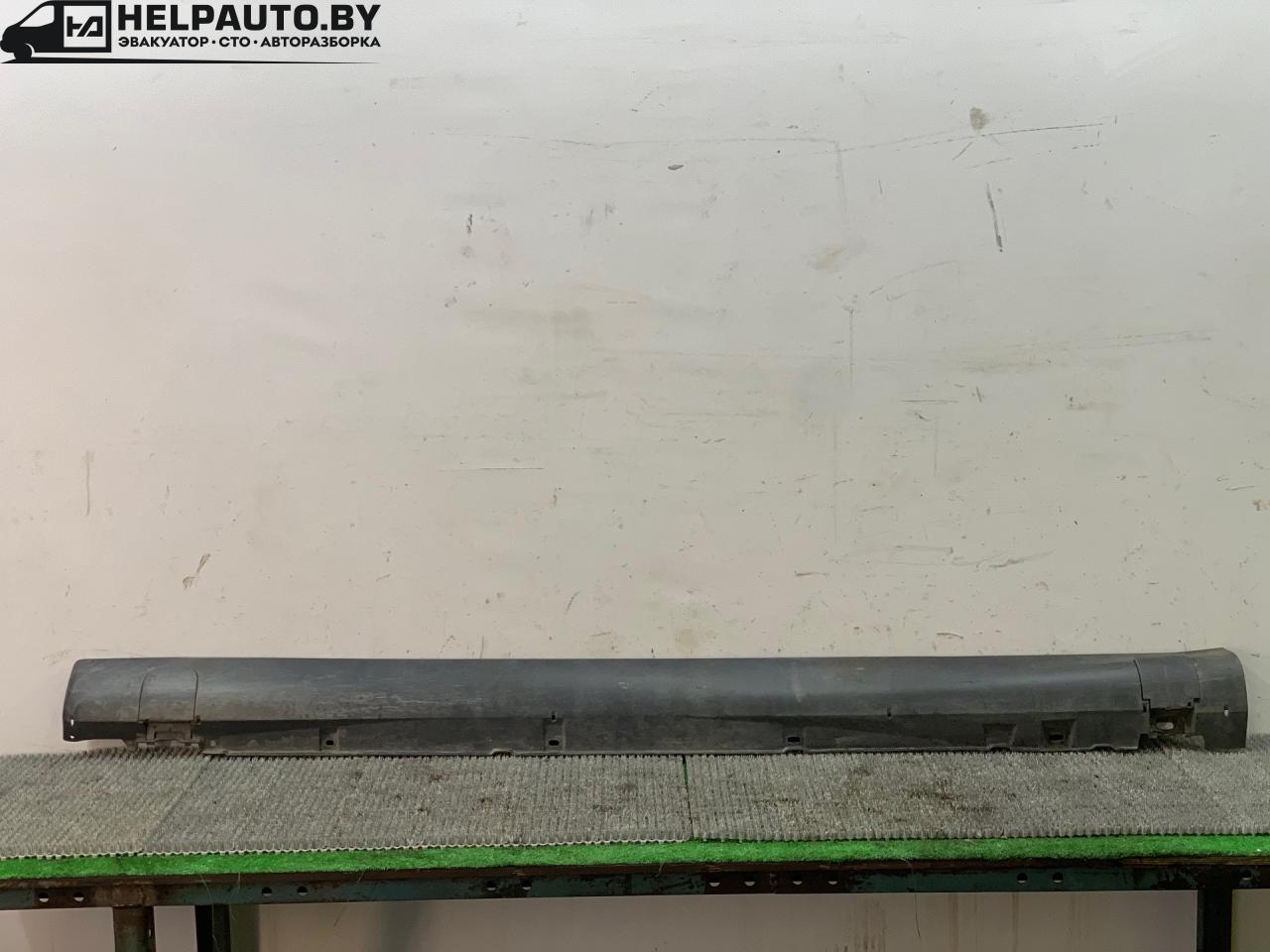 накладка на порог Opel Omega B 1998, 2.0 л., бензин, 5МКПП, красный, универсал, задний привод - фото №1