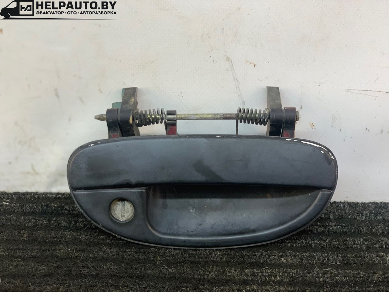 ручка наружная Daewoo Nubira J100 1998, 1.6 л., i, A16DMS, бензин, МКПП, зелёный металлик, хетчбэк 5 дв., передний привод - фото №1