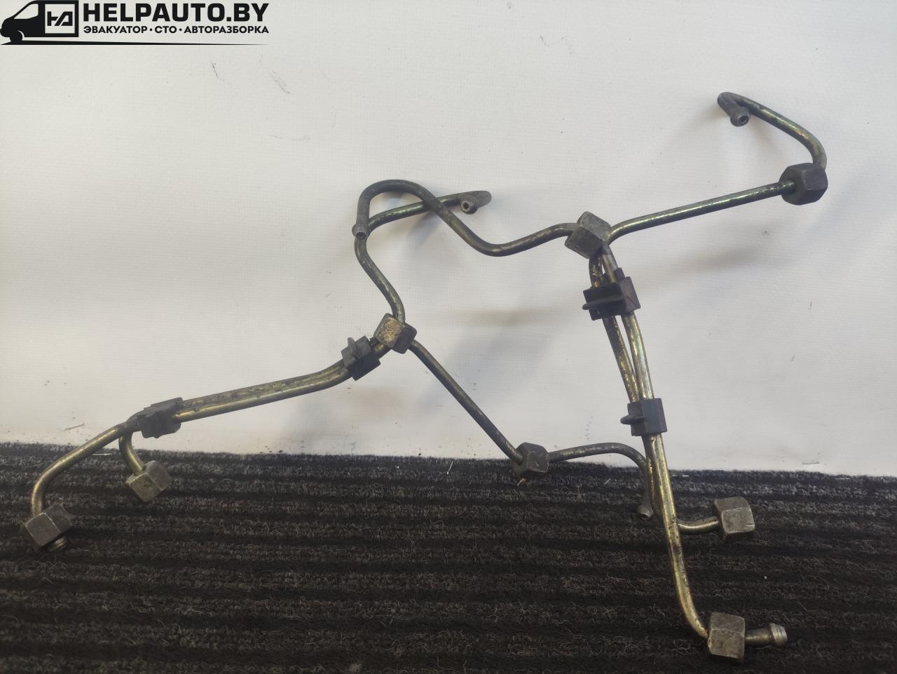 трубка топливная Ford Focus 1 поколение (1998 - 2001), дизель, МКПП, белый, универсал, передний привод - фото №1